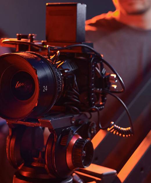 OS-KU Media GmbH Production: Your partner for cinematic film, series, and documentary production in Europe. From high-end post-production to on-ground filming organization in Germany. We deliver world-class visual content with a focus on storytelling excellence and technical precision.